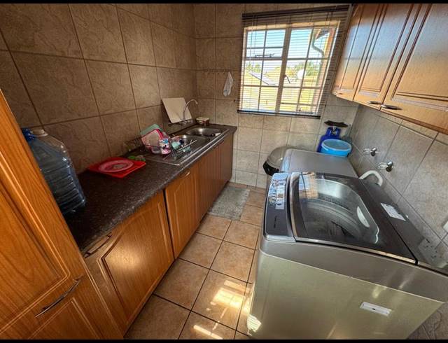 3 BEDROOM TOWNHOUSE FOR SALE IN GLEN MARAIS